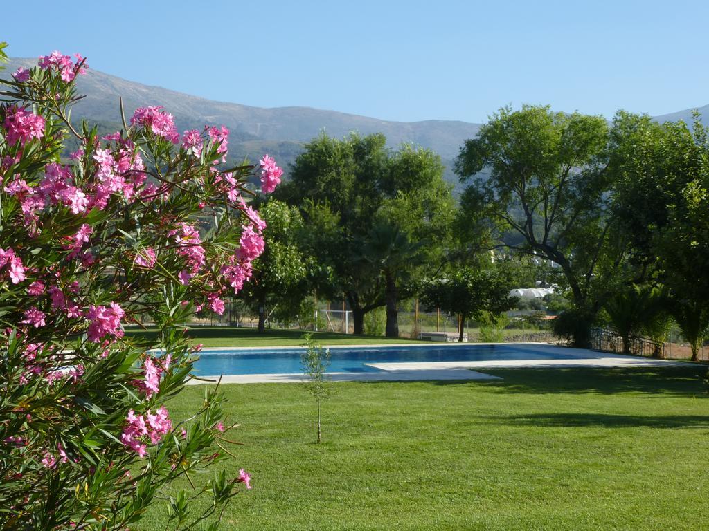 Apartamentos Rurales Entre Fuentes Cuacos De Yuste Eksteriør billede
